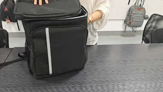 Sac isotherme souple isolé et imperméable en nylon et TPU, 30 canettes